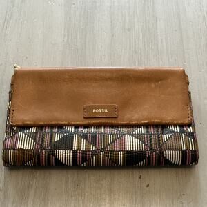 Fossil Ellis Cognac Brown Geometric Leather Multifunction Clutch Wallet